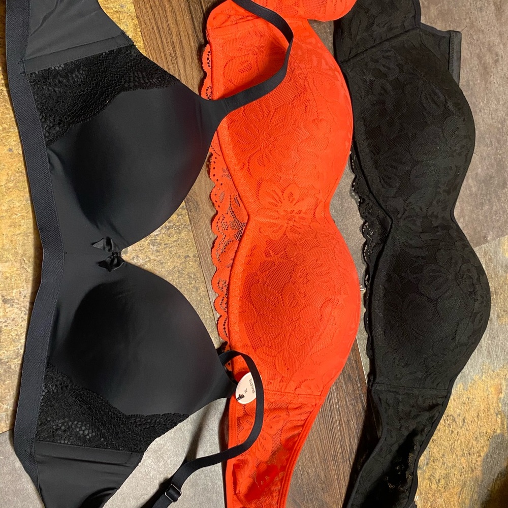 NWT bra lot